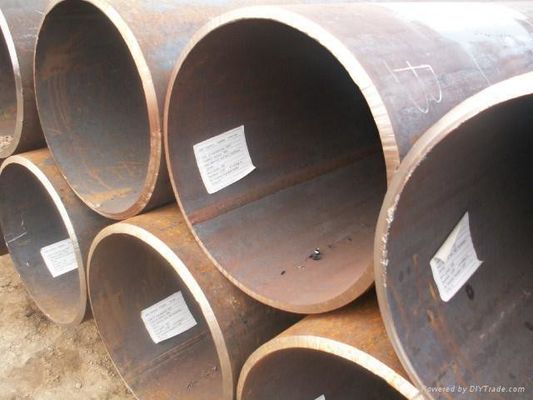 Tubo di acciaio saldato a cucitura retta con spessore nominale della parete di 2-6 mm Tolleranza ± 1% Forma di sezione Rotonda