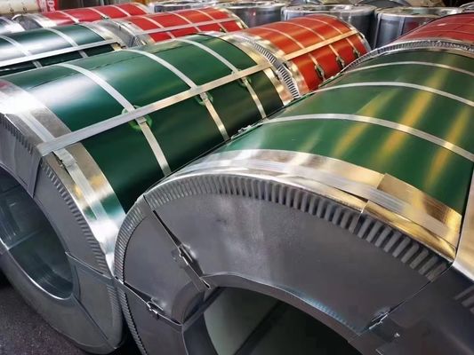Coil di acciaio preverniciato Gl / PPGl / Coil di acciaio galvanizzato rivestito di colore con modelli personalizzabili e spessore da 0,1-1,5 mm