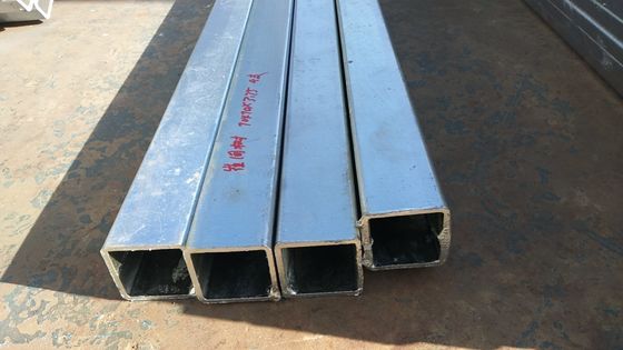 Tubi rettangolari di ferro nero di alta precisione saldatura galvanizzati quadrati di acciaio con tolleranza ± 1% e tecnica di laminatura a caldo