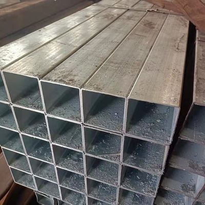 Tubi rettangolari di ferro nero di alta precisione saldatura galvanizzati quadrati di acciaio con tolleranza ± 1% e tecnica di laminatura a caldo