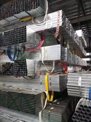 Sgombero Q235 Tubo di acciaio galvanizzato quadrato a caldo per diametri multipli Tolleranza ±1%
