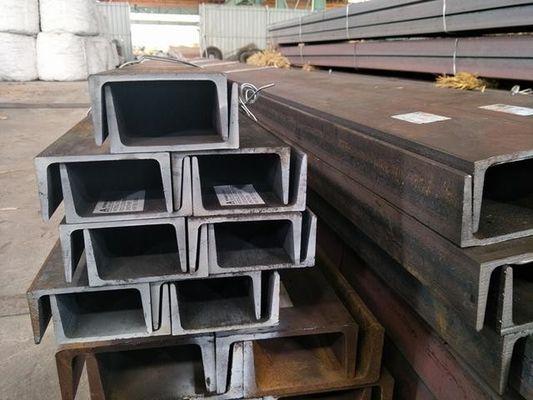 Struttura in acciaio Classe C Canali 100x50x3mm Cornice in acciaio leggero Fabbricazione di materie prime Dimensione della trave di acciaio Ferro strutturale Superficie naturale