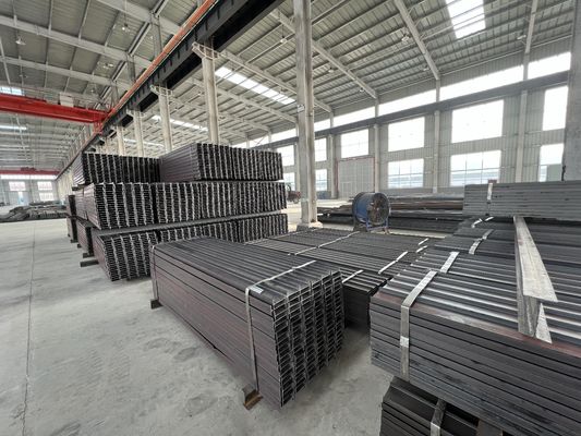400x200x8-16mm Struttura di acciaio tecnico laminato a caldo Leghe pesanti di grado Q235 per ponti e macchinari pesanti