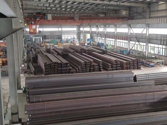 Fabbricazione in acciaio laminato a caldo con larghezza di tela 96 mm 1056 mm e ASTM Q235 Q235B Q345 SS400