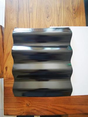 PPGI pannelli di tetto rivestiti a colori con profondità di corrugato da 15 mm a 18 mm e trattamento Unoil in ASTM Z30 0,1-1,0 mm