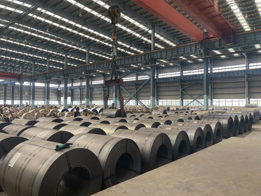 Rotoli laminati a caldo non in lega ASTM A36 A283 A387 Q235 Q345 S235jr Rotoli HR con certificato di prova di passaggio da mulino a pelle