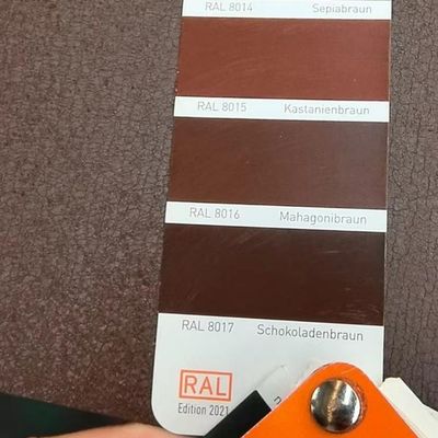 Resistenza alla corrosione a caldo Z60 0.2mm 0.4mm 1200mm PPGI Color Coated Steel Coil con vernice PE HDP SMP PVDF