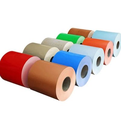 Coil in acciaio rivestito a colori Pre-dipinto PPGI 0,4 mm-0,25 mm Spessore foglio di copertura Fabbricazione con pioggia acida e resistenza ai raggi UV