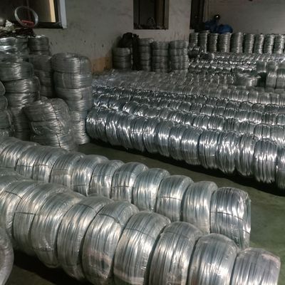 Filato di acciaio inossidabile galvanizzato a caldo da 1,2 mm a 2,0 mm Opzioni per tolleranza esterna a prova di ruggine ± 1% Q195 Q235 Rivestito di zinco