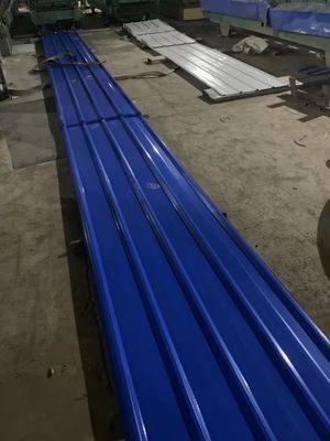 PPGI Materiale da costruzione Piastra di tetto in acciaio galvanizzato Lunghezza 1000-5000 mm Rivestito di colore Dipinto Larghezza 750 mm-1050 mm Z61-Z90