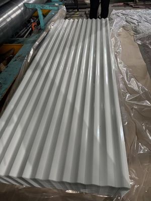 Fornitura standard di fogli di copertura PPGIPer PPGI Acciaio 665-1100mm Larghezza pannelli di fogli di copertura in metallo di ferro zinc galvanizzato corrugato