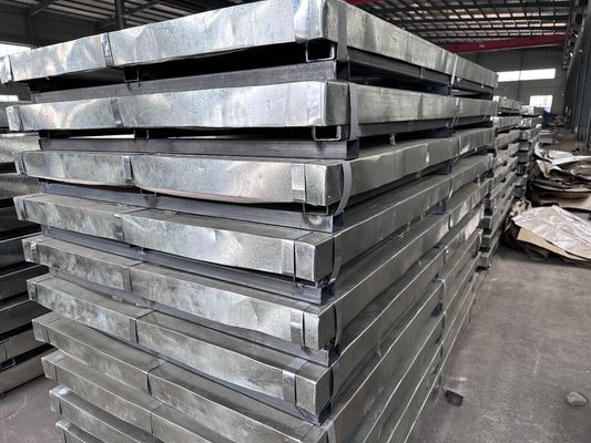 1200 mm Lunghezza 3 mm 4 mm Acciaio galvanizzato a caldo 270 g ASTM A653 G360 GI Piastra per tagliare fogli e cornici strutturali