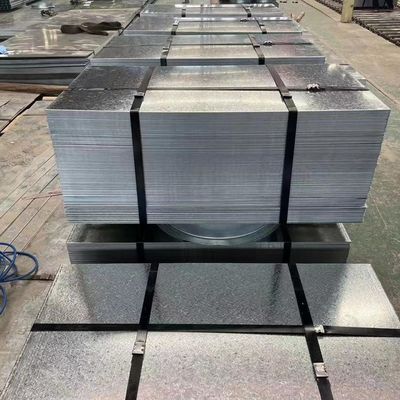 Piastra di bobina galvanizzata personalizzabile da 0,3 mm a 1250 mm con rivestimento in zinco da 20-275 g/m2 e standard ASTM DX51D SGCC