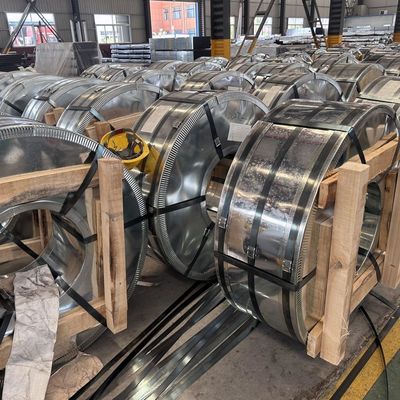 Lunghezza di 2000-12000 mm e tolleranza di ± 1% SGCC CGCC AISI Z275 bobina di acciaio galvanizzato laminata a caldo per esigenze personalizzate a prezzi