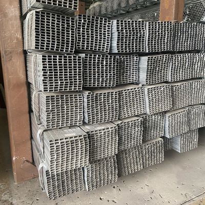 Ottima resistenza alla corrosione API tubo 1.2-2mm spessore 6x6 pollici tubi di acciaio quadrato galvanizzato con rivestimento di zinco 0,8mm