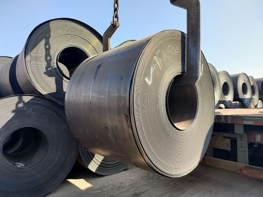 Superficie nera HRC A36 S400 SS400 S355J Q195 Q235B bobina di acciaio al carbonio per la fabbricazione e la produzione